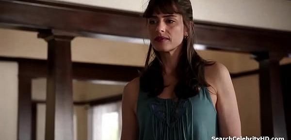  Amanda Peet - Togetherness S01E02